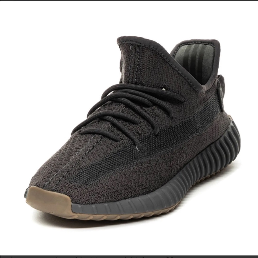 Authentic Yeezy Boost 350 V2 in Cinder.  Big Kids Size 5 or Women’s FY2903